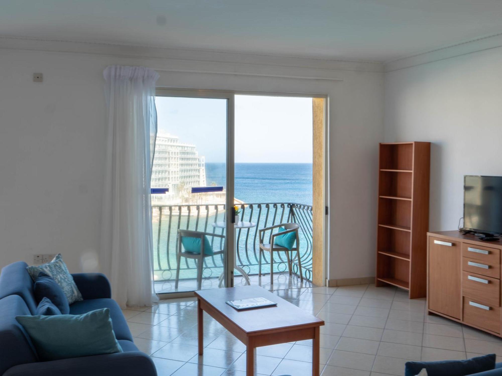 Morina Court - Seaview Apartments And Penthouse In St Julians By Shortletsmalta St. Julian's Exteriör bild